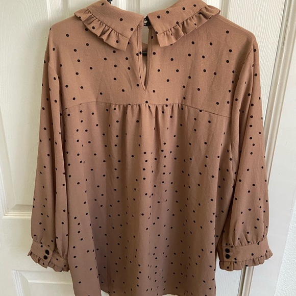Ruffled and polka dot blouse - Picture 3 of 3